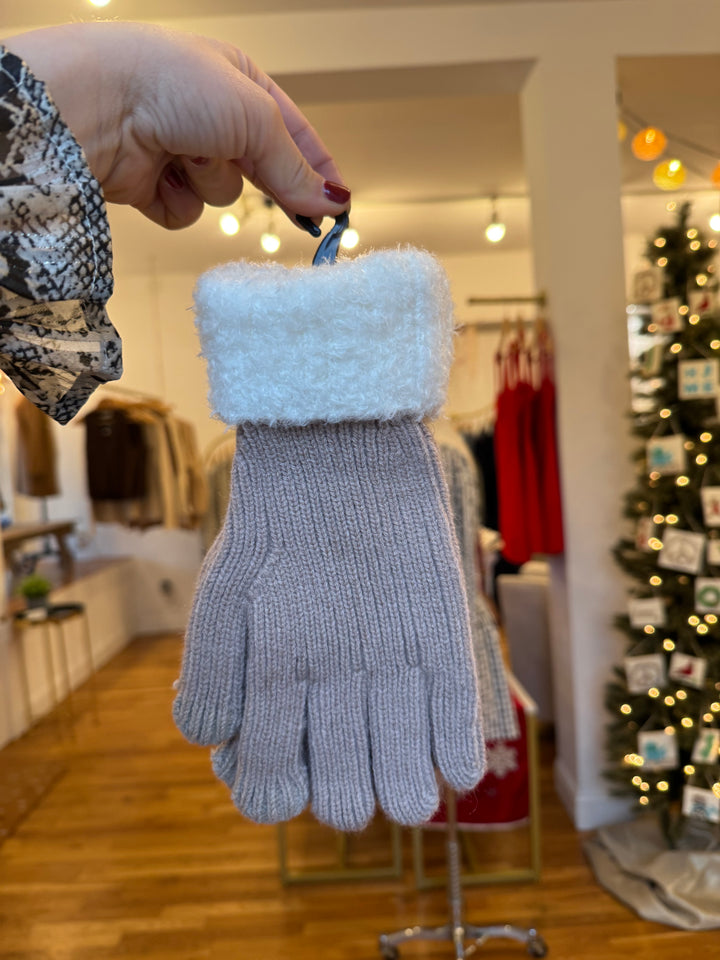 Knit gloves