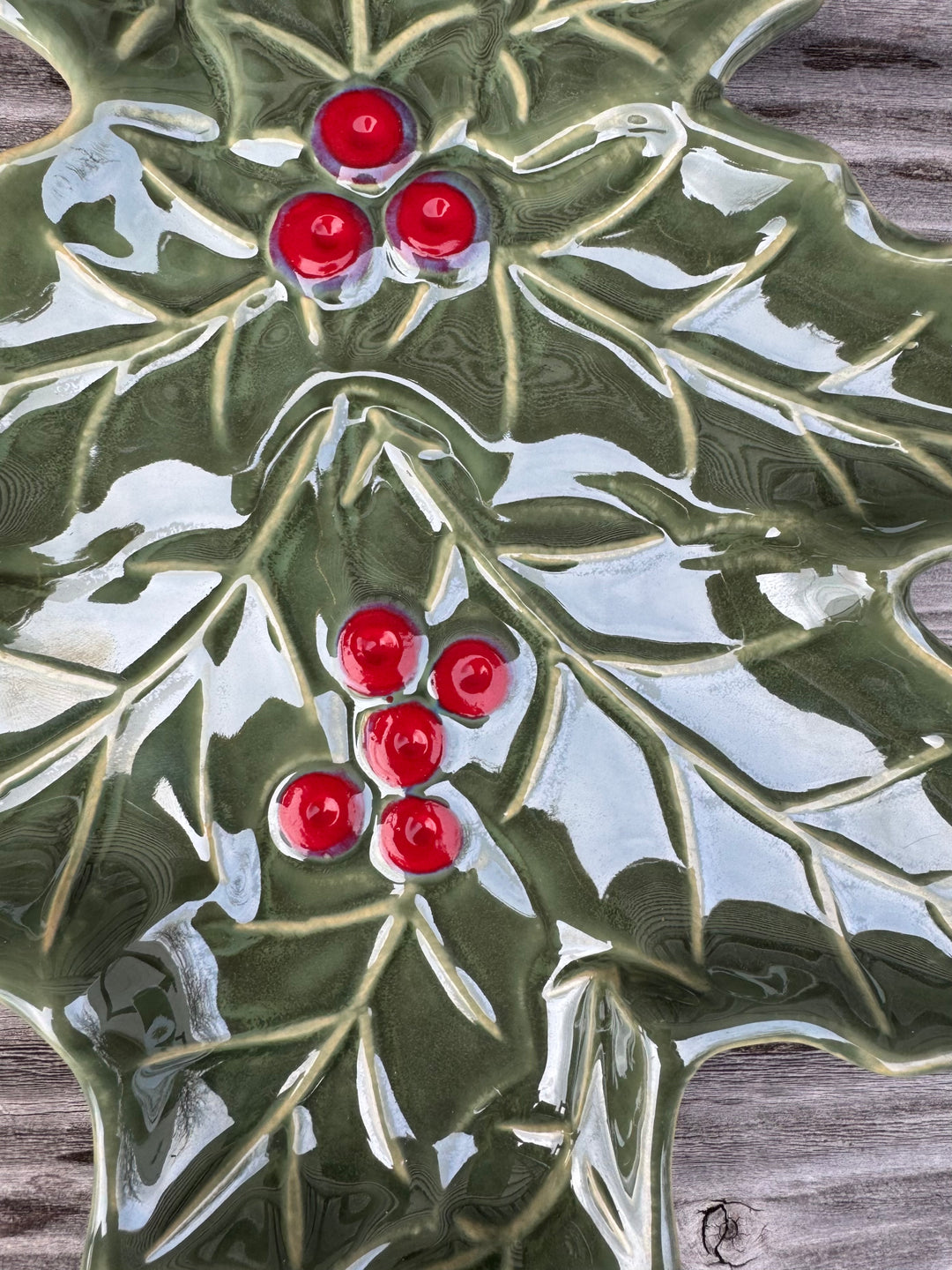 Holly Tree Plate
